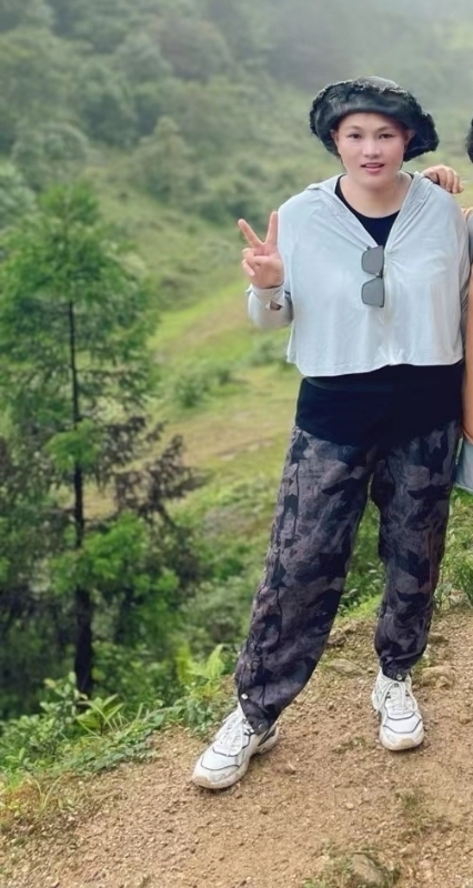 小芮的第一张照片--深圳闪婚服务中心