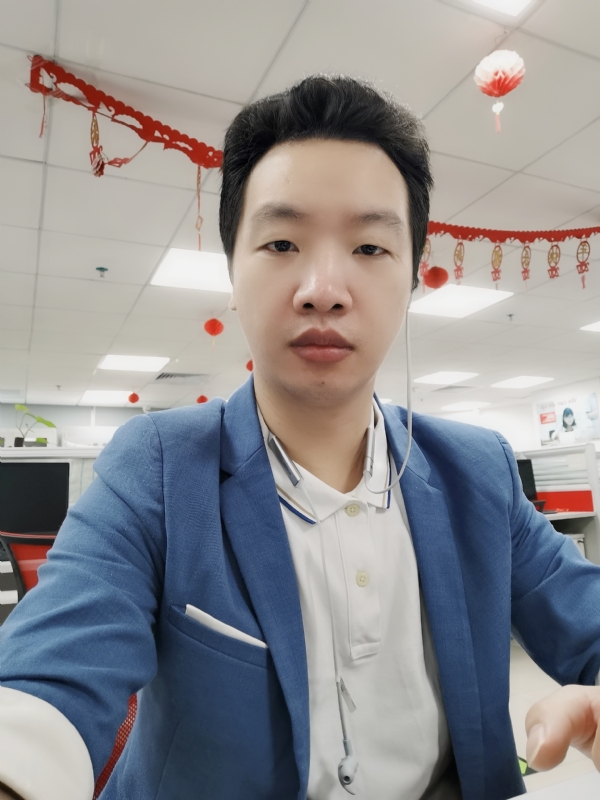 小乔伴侣的第一张照片--深圳闪婚服务中心