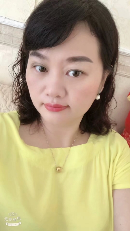 微笑的第一张照片--深圳闪婚服务中心