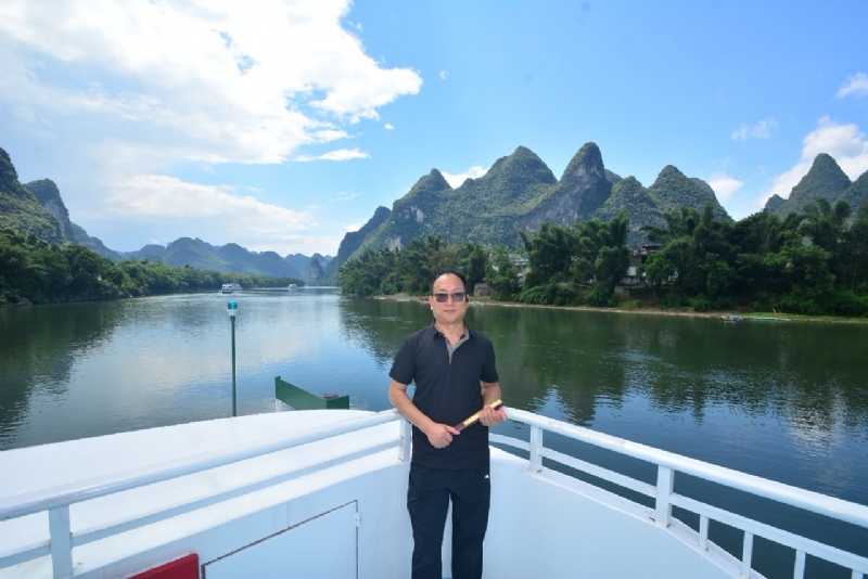 沙漠海的第一张照片--深圳闪婚服务中心