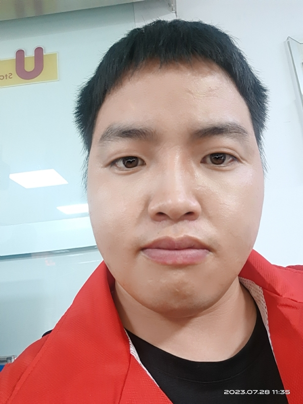 匆忙的第二张照片--深圳闪婚服务中心